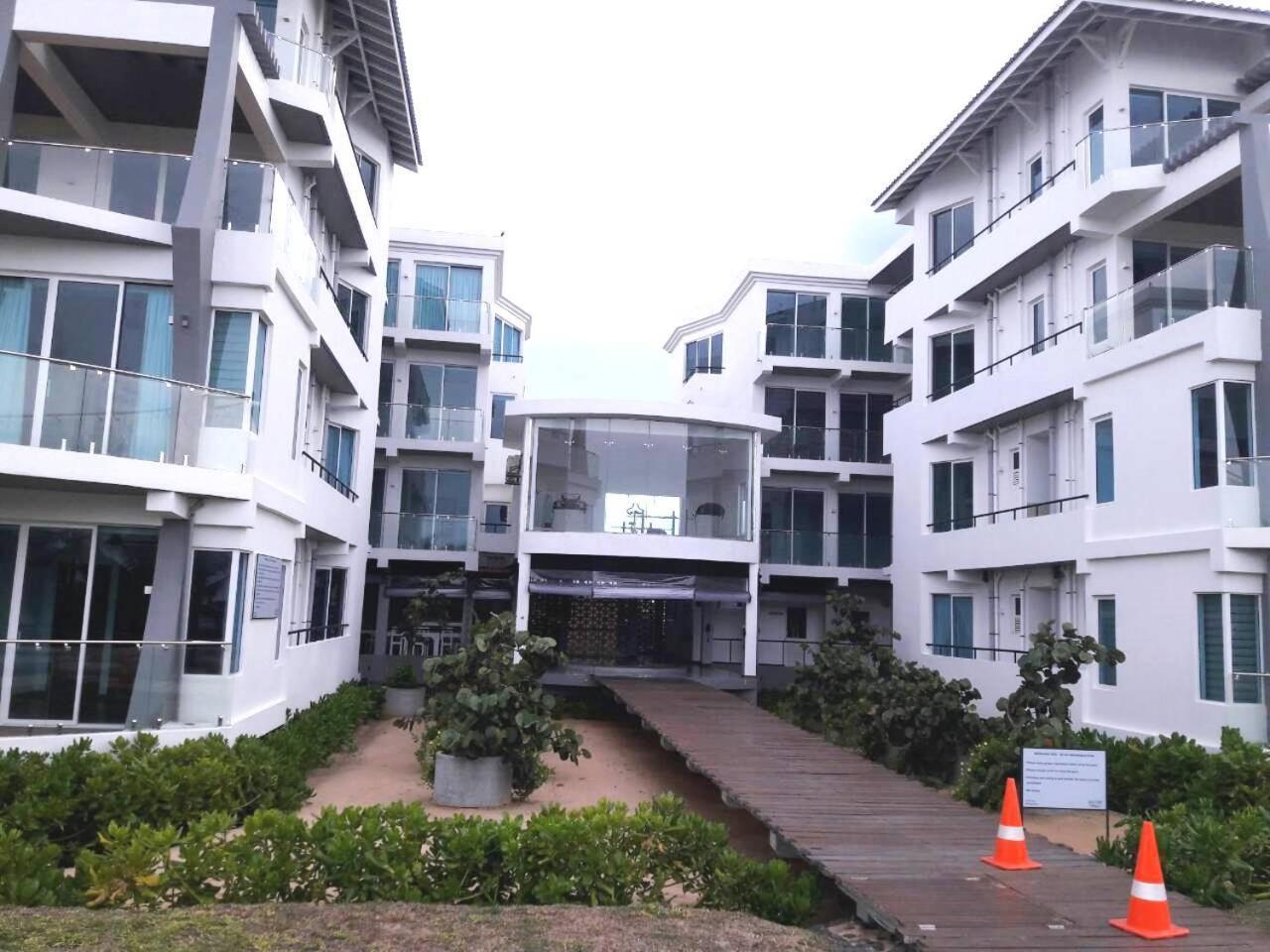 Llh 1G2 Nilaveli Ocean Front Condos 외부 사진